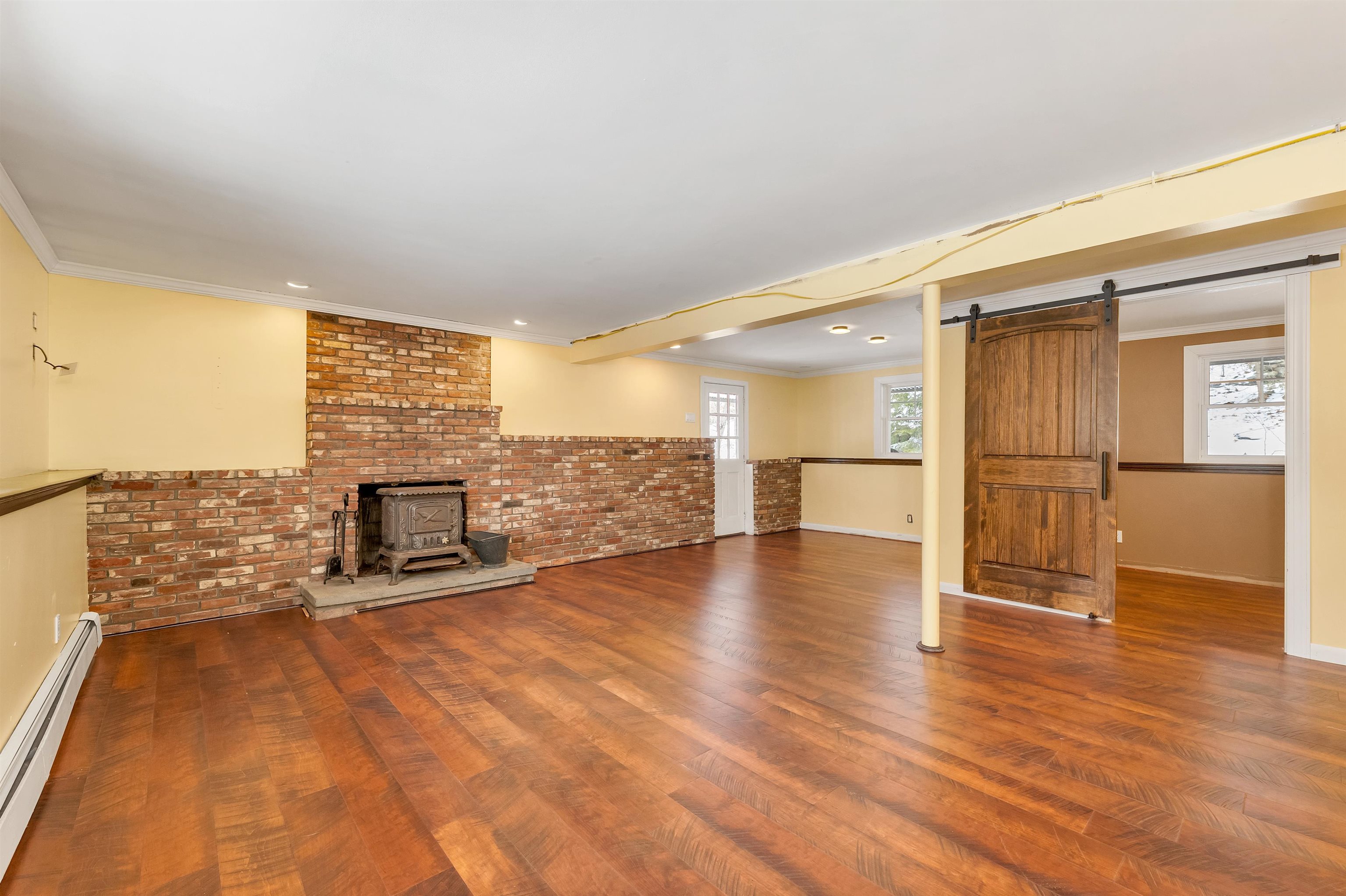 Gilford, New Hampshire 03249, United States, 3 Bedrooms Bedrooms, ,2 BathroomsBathrooms,Residential,Active,99984