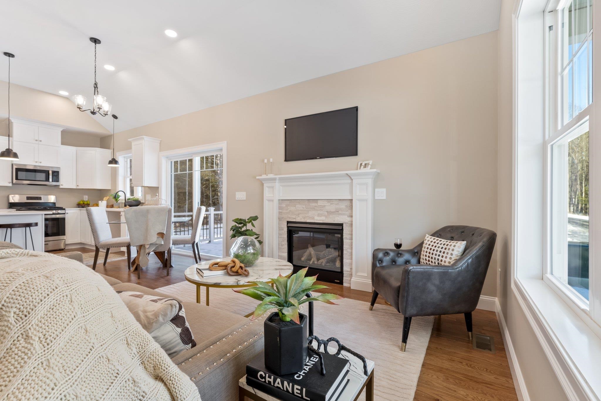 2A Renee Drive