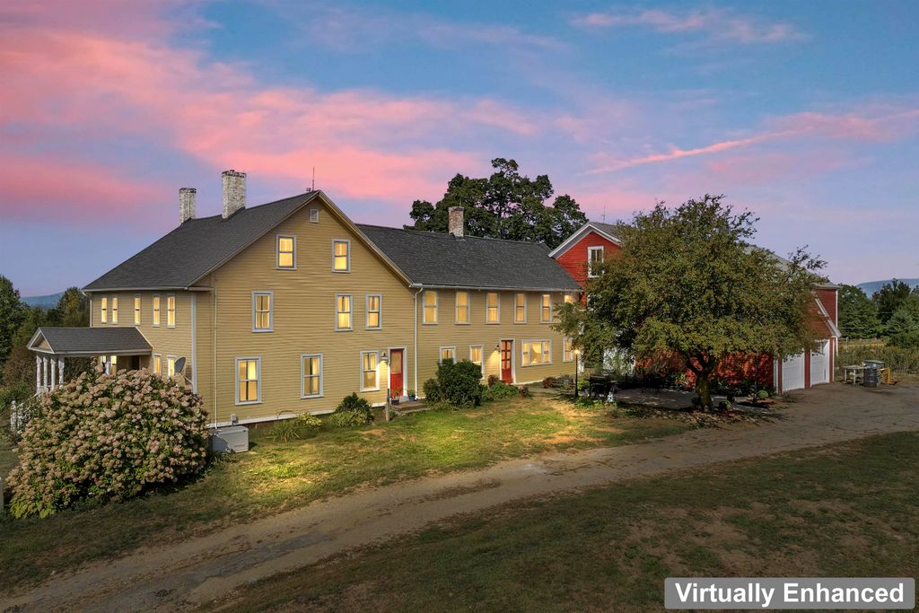 Photo of 28 Sanderson Drive, Pittsfield, NH 03263 (MLS # 5061950)