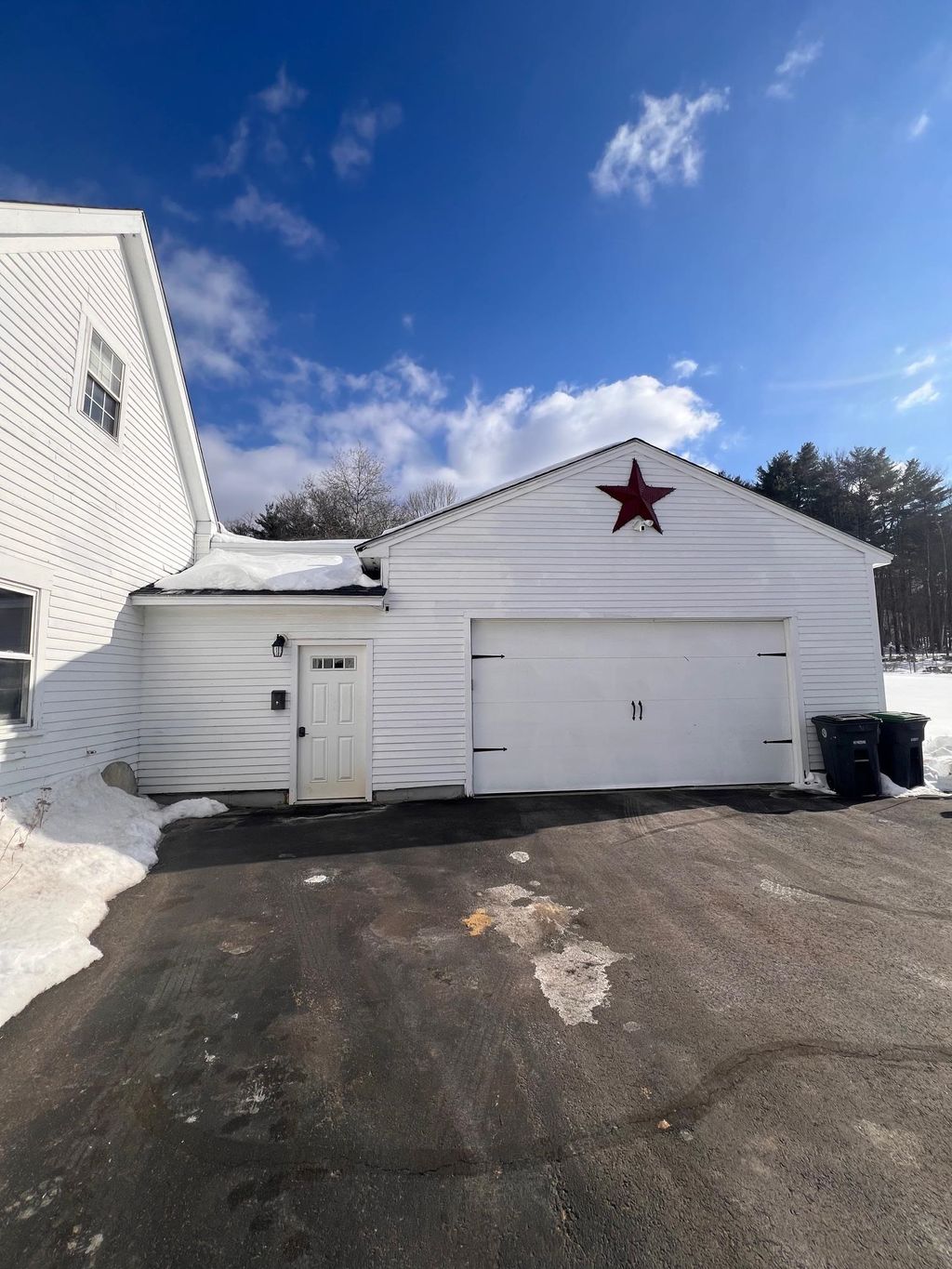 Photo of 24 Main Street, Hooksett, NH 03106 (MLS # 5075978)