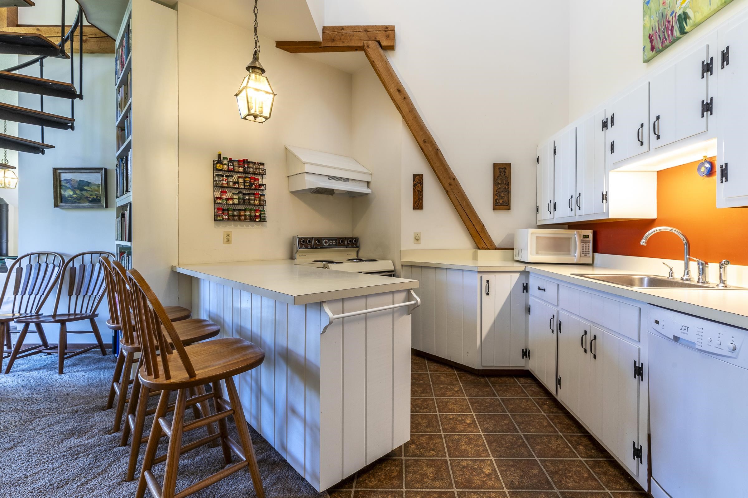 27 Lawrence Hill Road 5