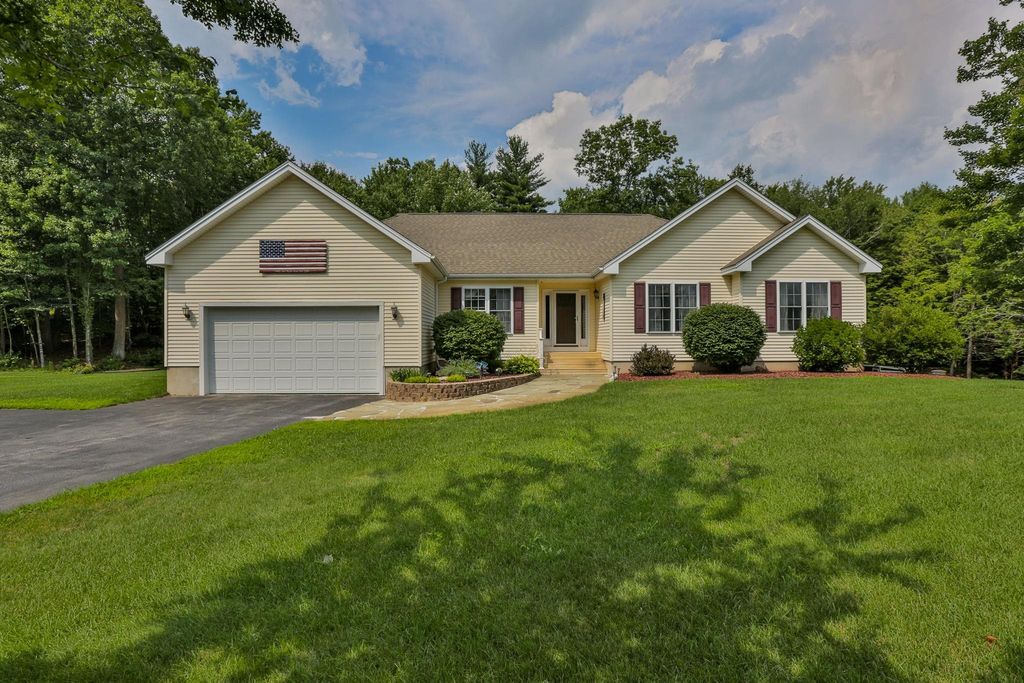 Photo of 303 Lords Mill Road, Epsom, NH 03234 (MLS # 5087260)