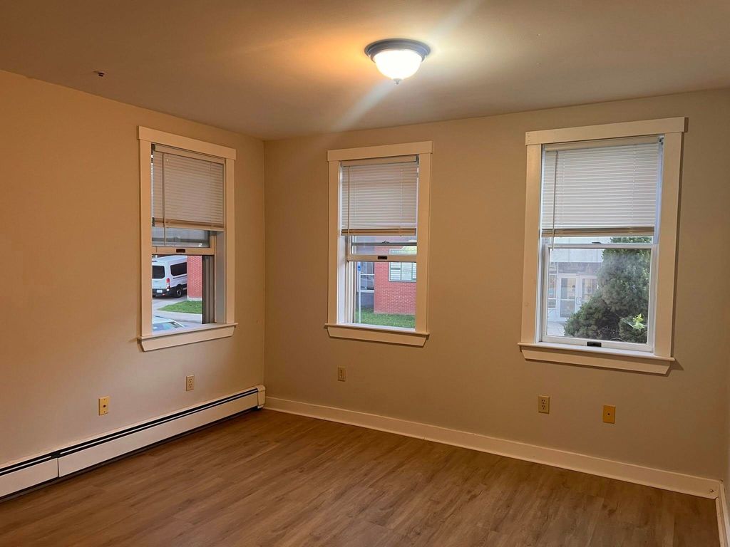 Photo of 39 St. Thomas Street #B, Dover, NH 03820 (MLS # 5067739)