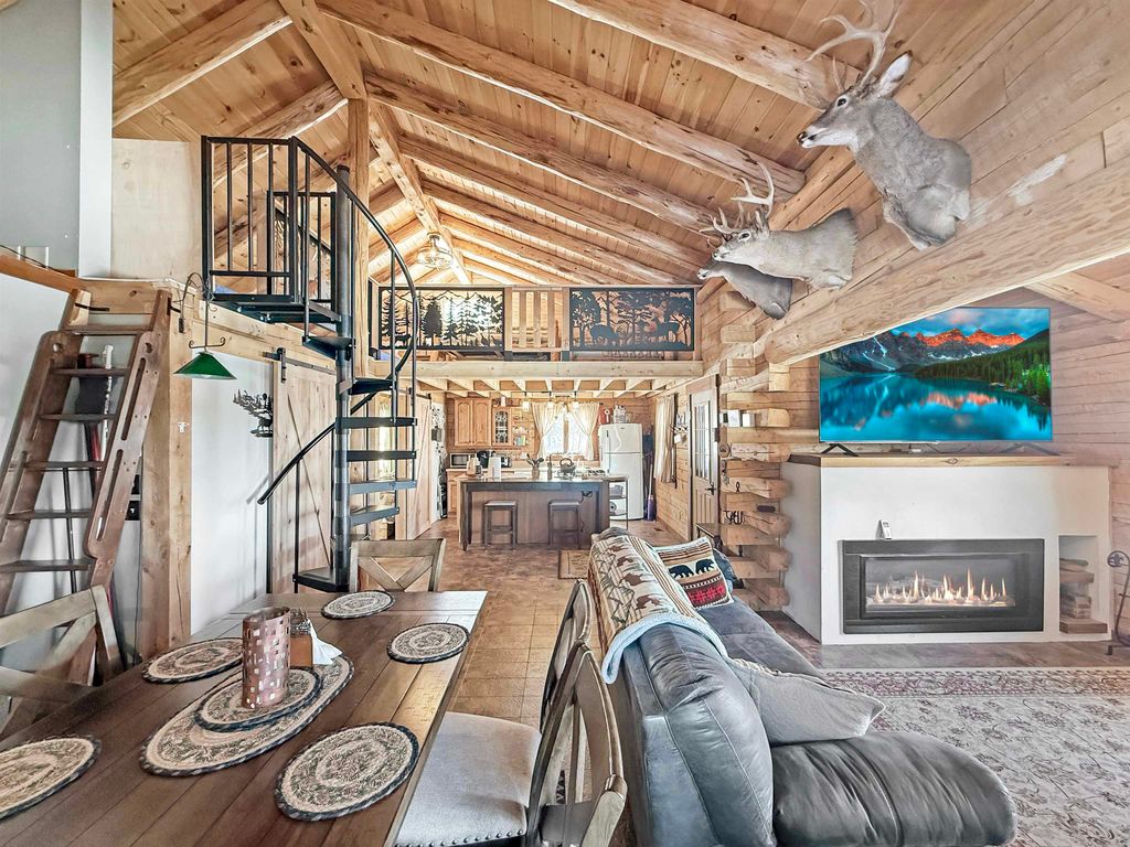 Photo of 706 Diamond Pond Road, Colebrook, NH 03576 (MLS # 5077419)