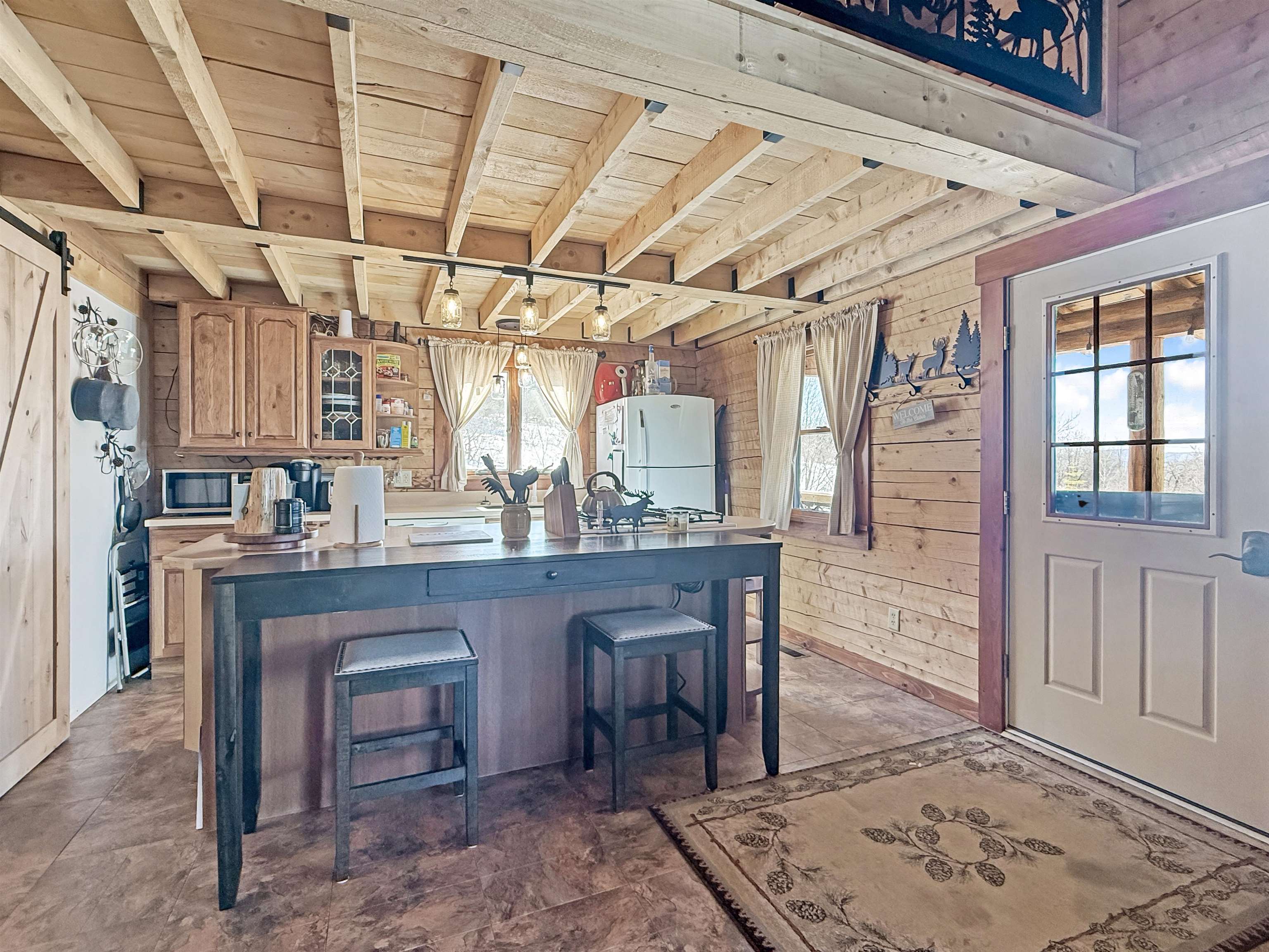 706 Diamond Pond Road