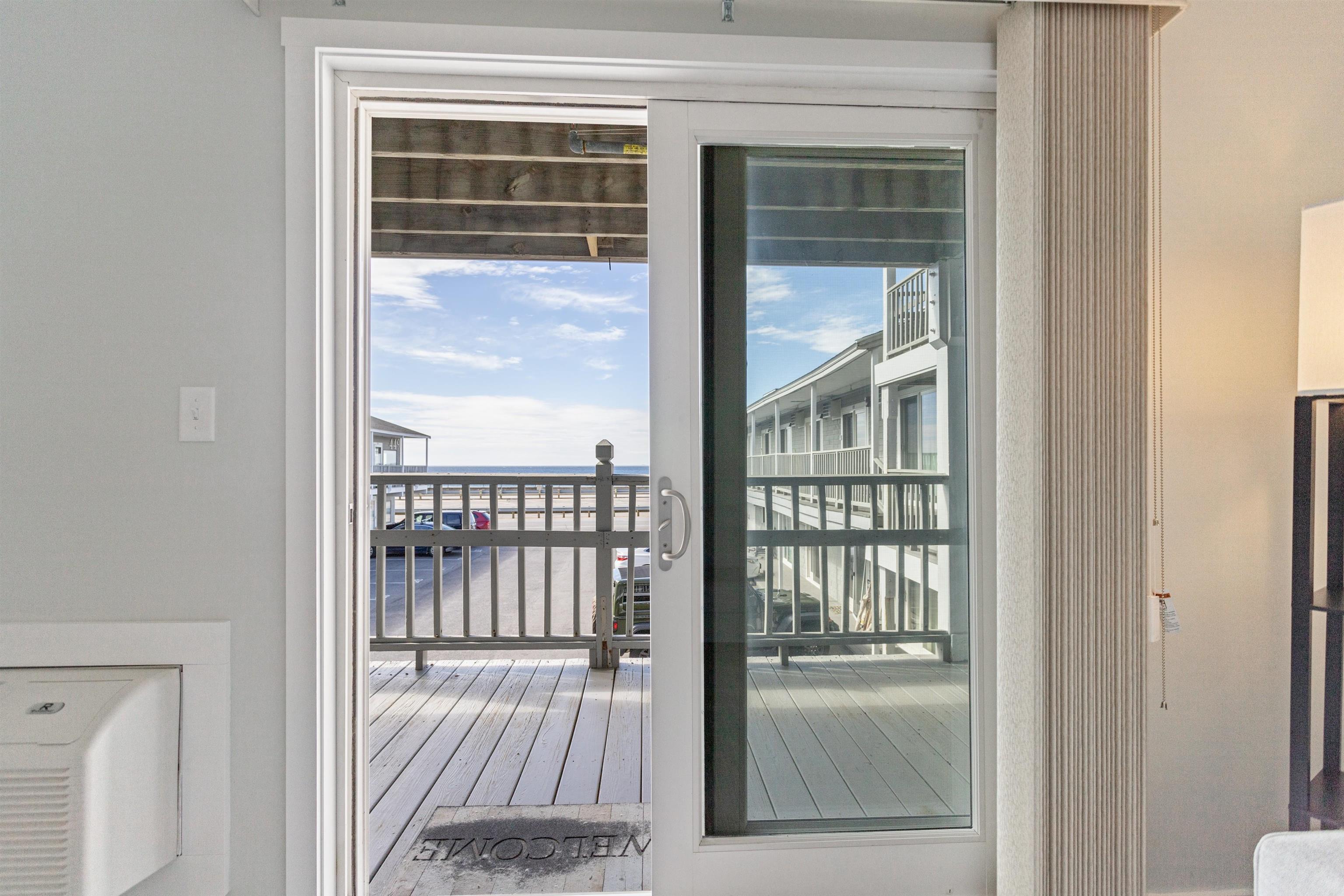 449 Ocean Boulevard 207