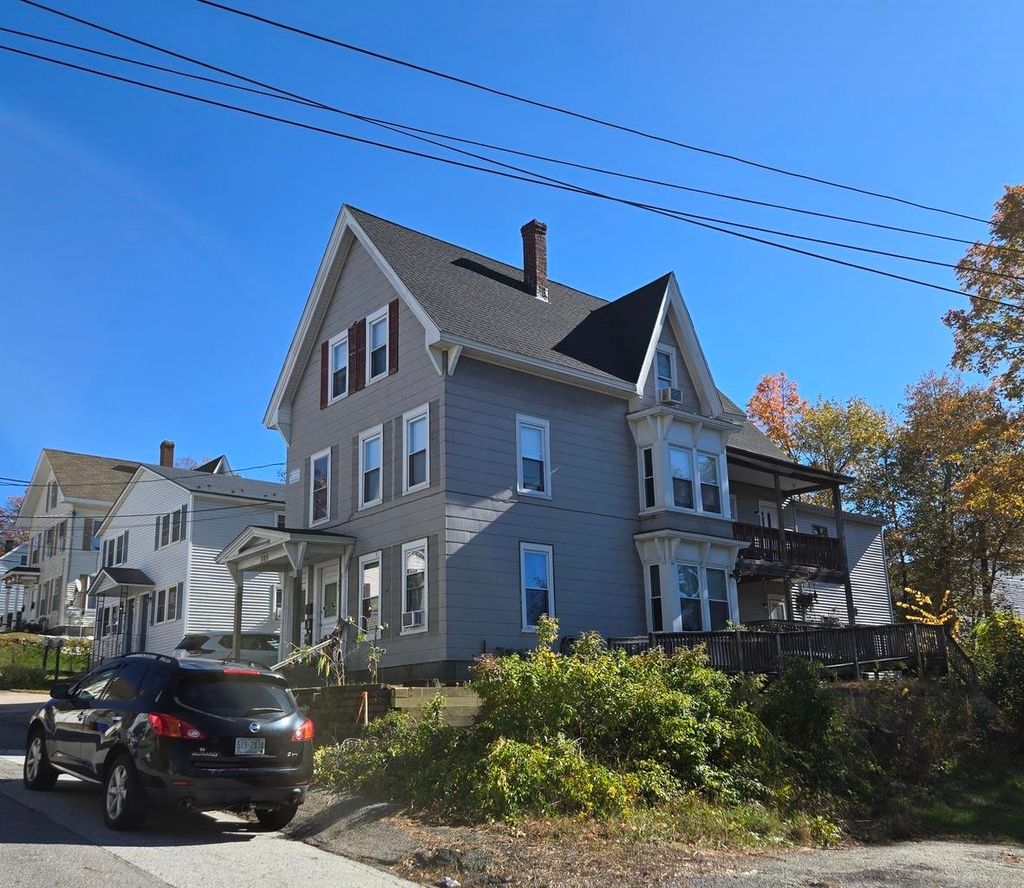 Photo of 383 Concord Street, Manchester, NH 03104 (MLS # 5067696)