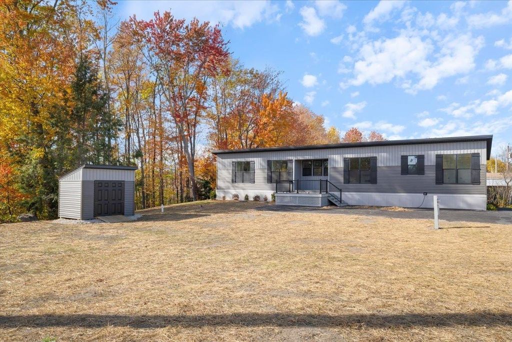 Photo of 843 High Street #1A, Candia, NH 03034 (MLS # 5066708)