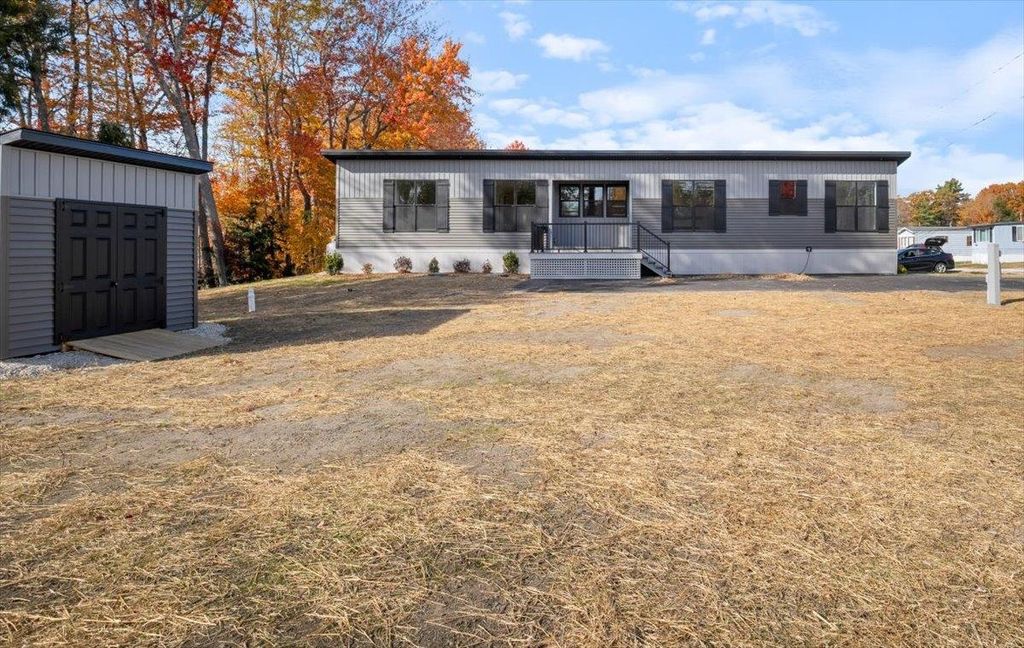 Photo of 843 High Street #1A, Candia, NH 03034 (MLS # 5066708)