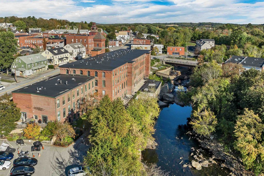 Photo of 100 Main Street #312, Pembroke, NH 03275 (MLS # 5063850)
