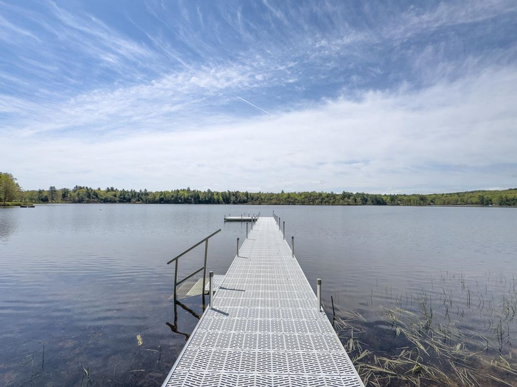 Photo of 7 Kramas Lane, Northwood, NH 03261 (MLS # 5086756)