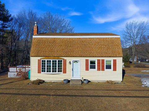 Photo of 48 Dracut Road, Hudson, NH 03051 (MLS # 5080793)