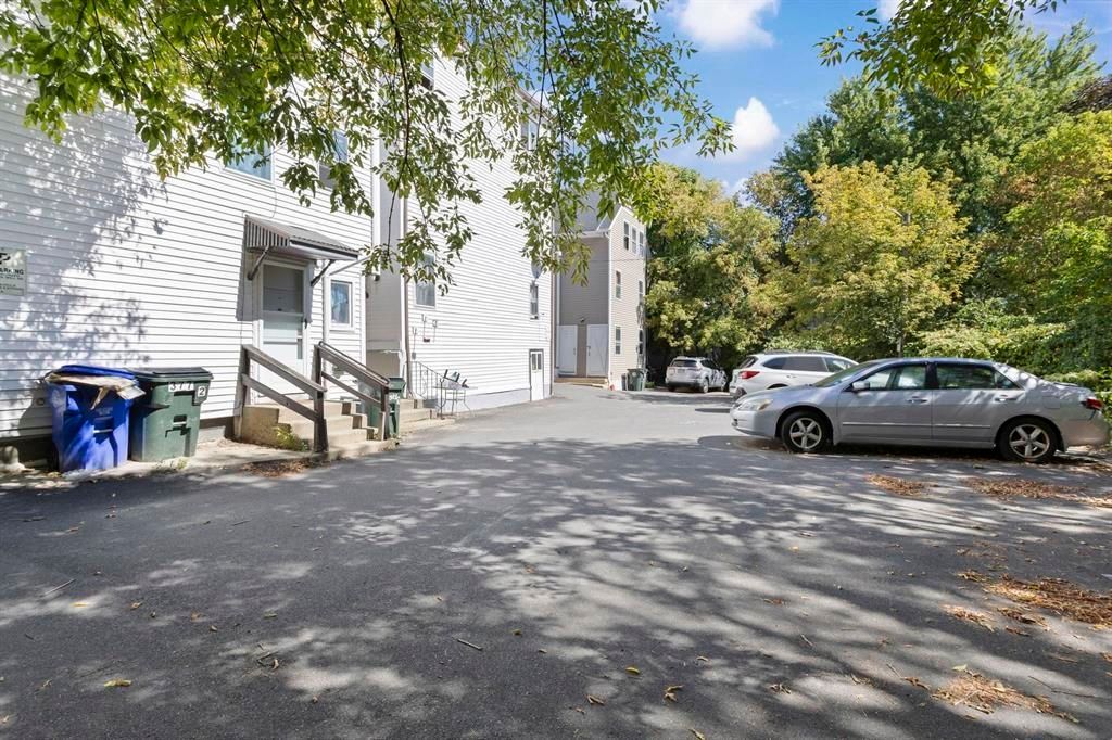 Photo of 377383 Manchester Street, Manchester, NH 03103 (MLS # 5082090)