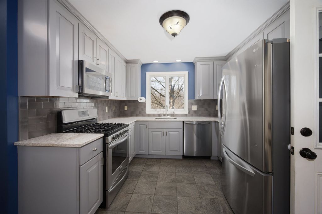 Photo of 7 Cinnamon Ridge Road, Somersworth, NH 03878 (MLS # 5081416)