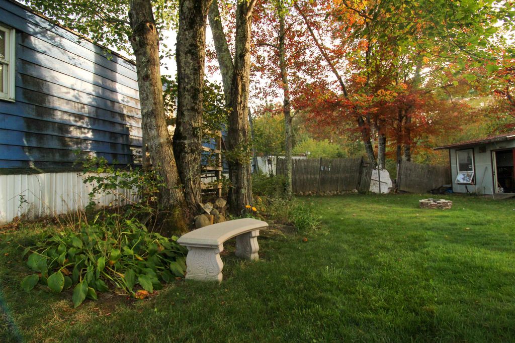 Photo of 5 Catamount Hill Drive, Allenstown, NH 03275 (MLS # 5064623)