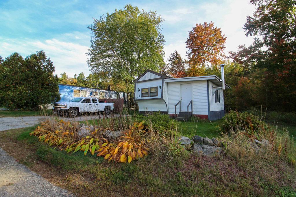 Photo of 5 Catamount Hill Drive, Allenstown, NH 03275 (MLS # 5064623)