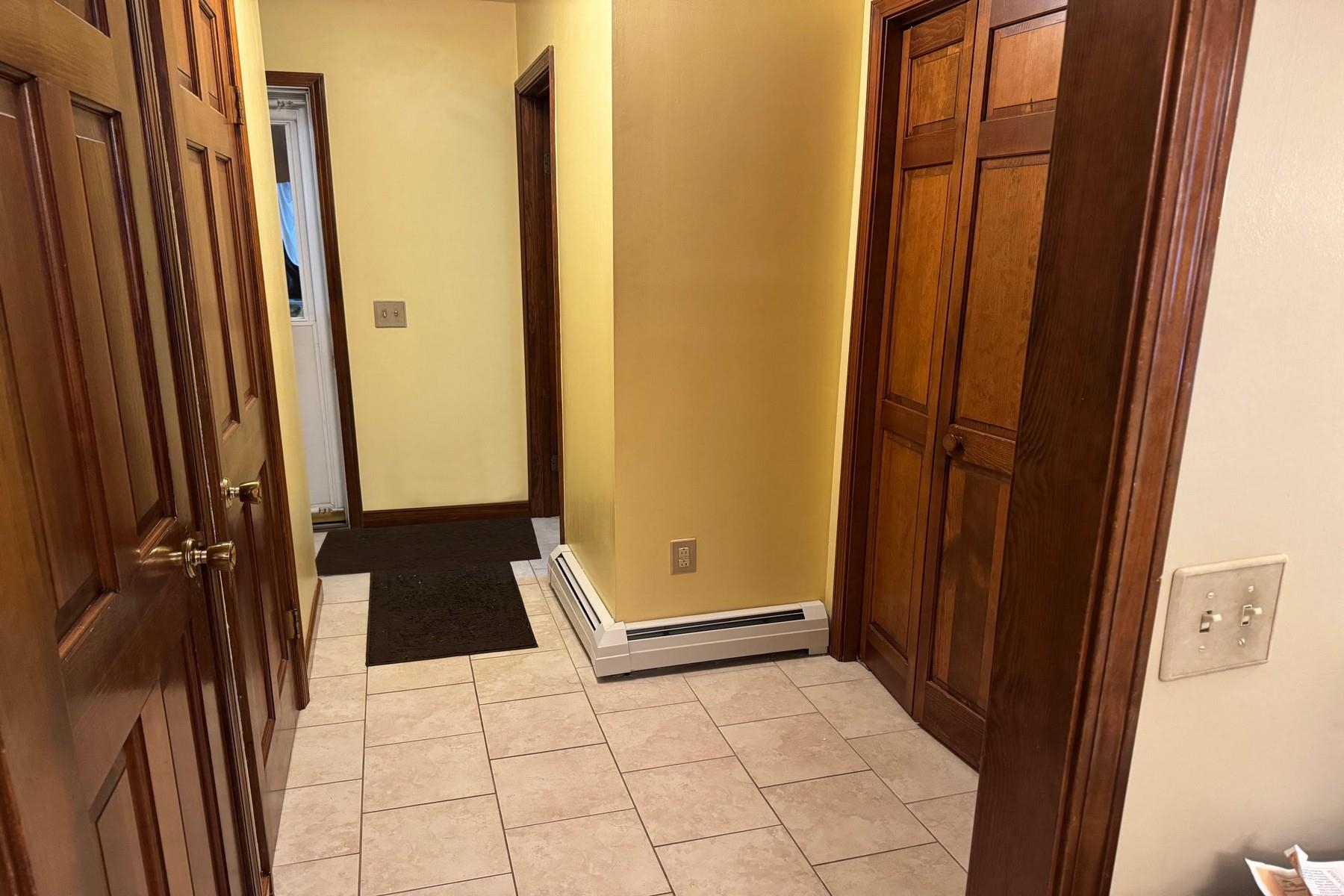 27 Georgeanna Boulevard