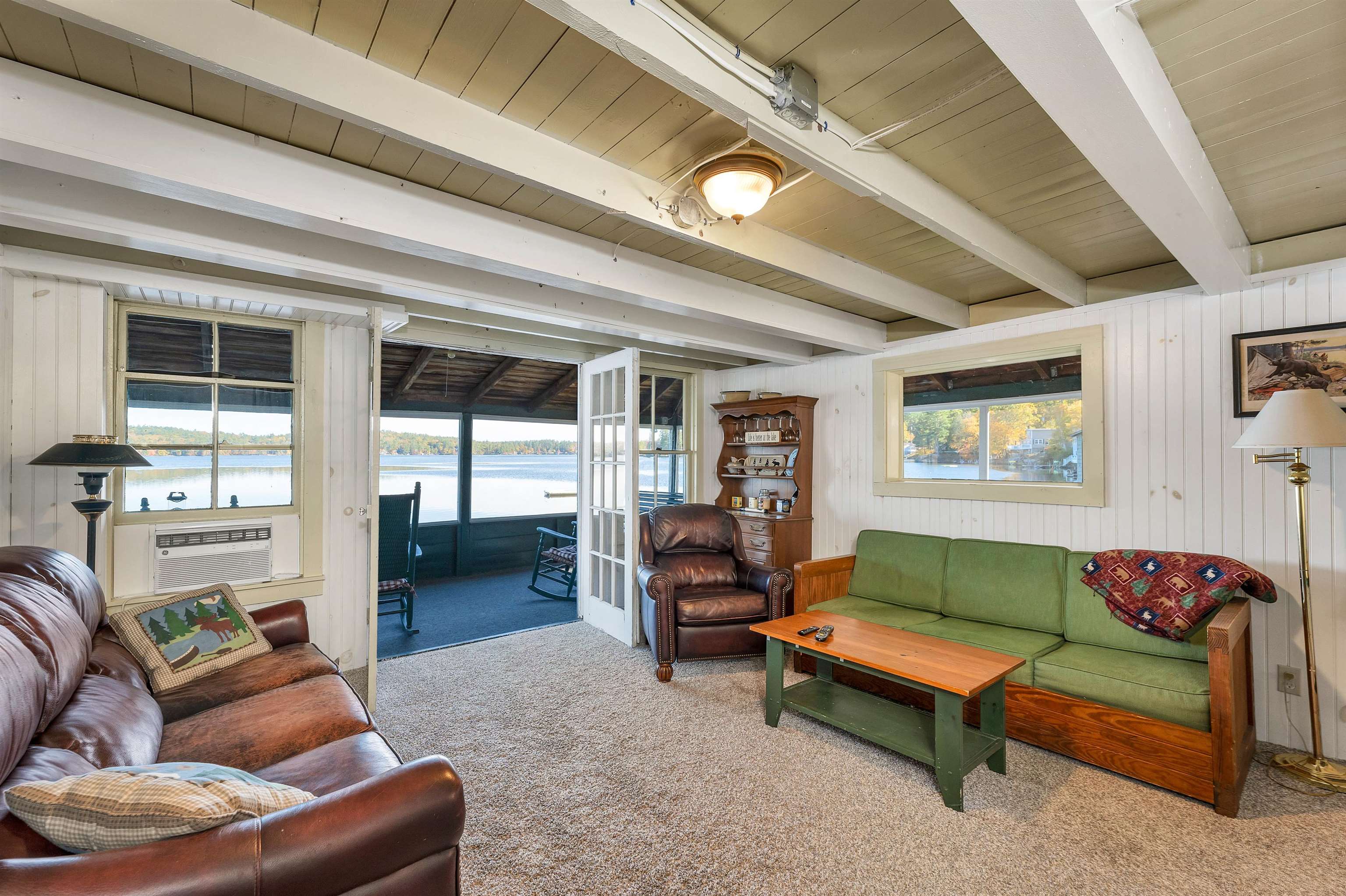 33 Lake Shore Drive