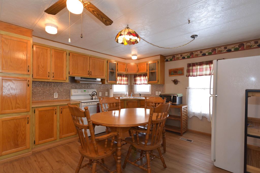 Photo of 11 Amy Lane, Hampstead, NH 03841 (MLS # 5084601)