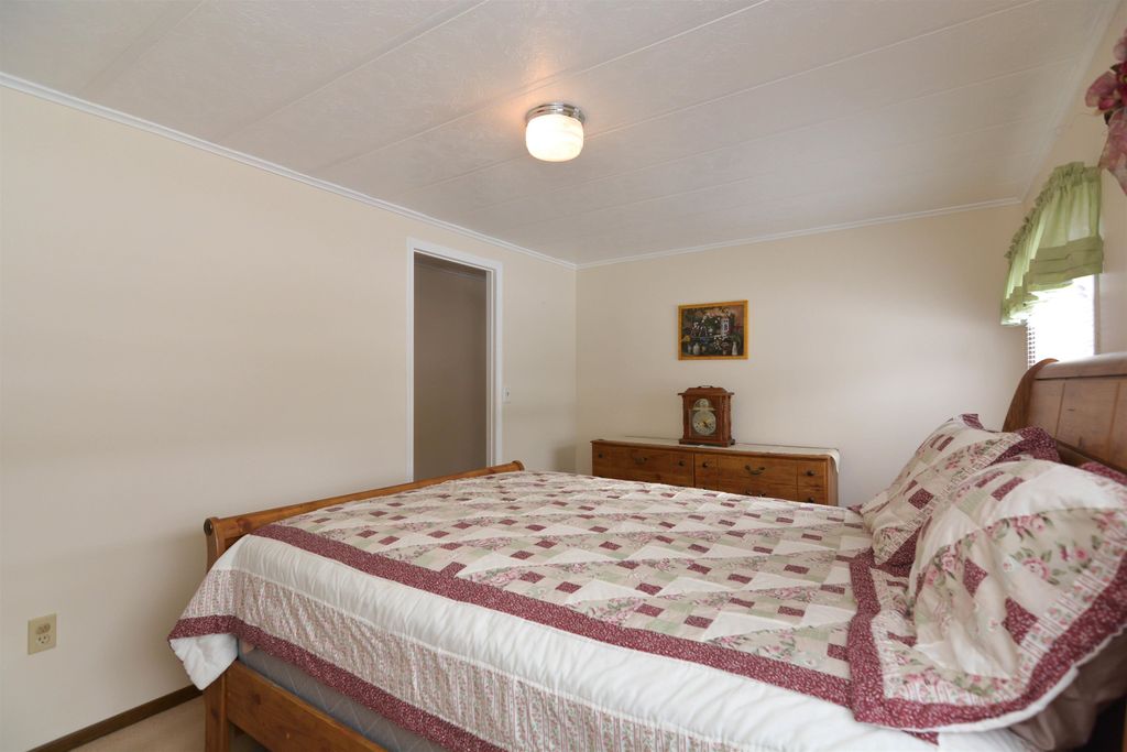 Photo of 11 Amy Lane, Hampstead, NH 03841 (MLS # 5084601)