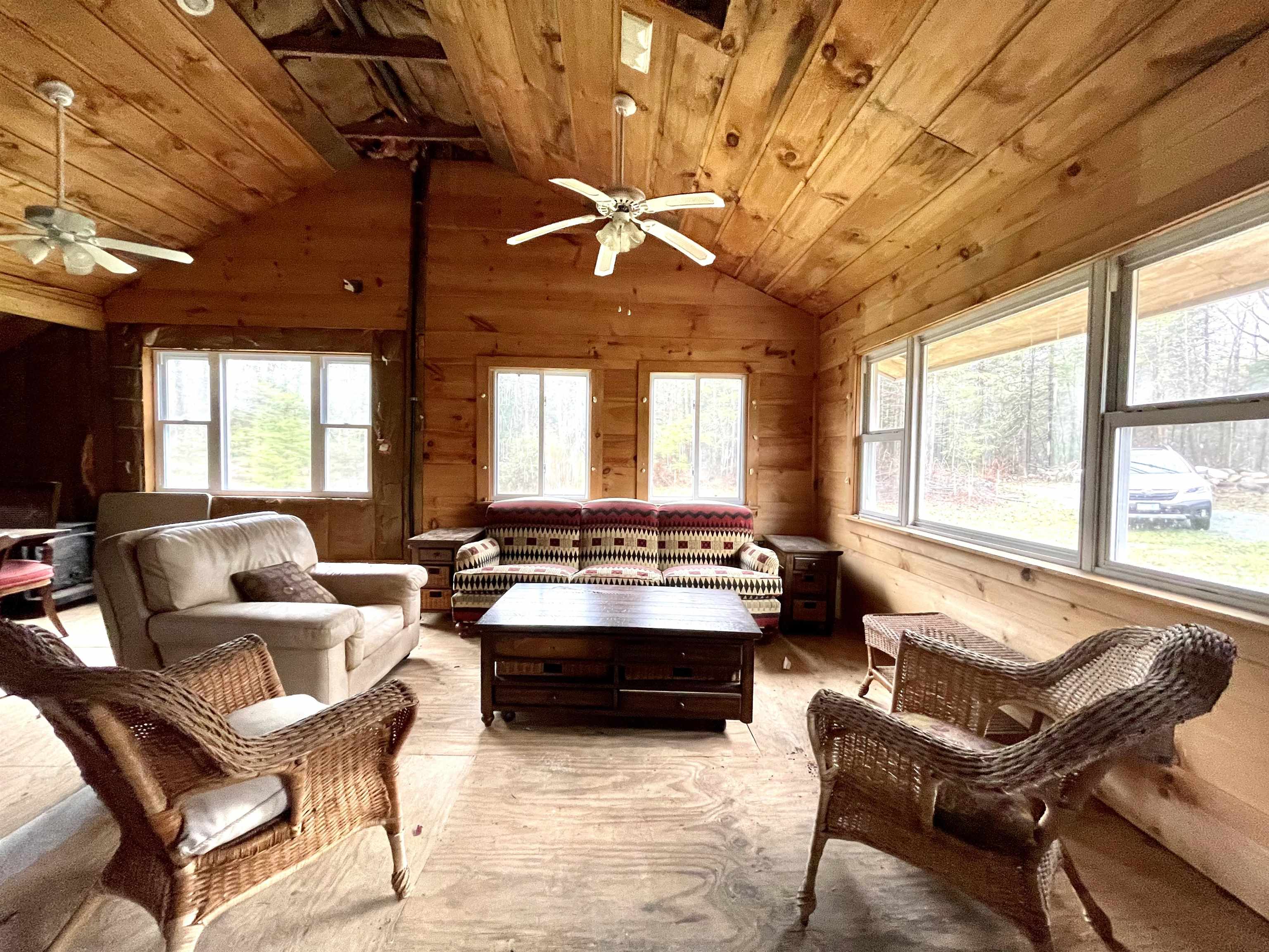 2870 Leonard Hill Road