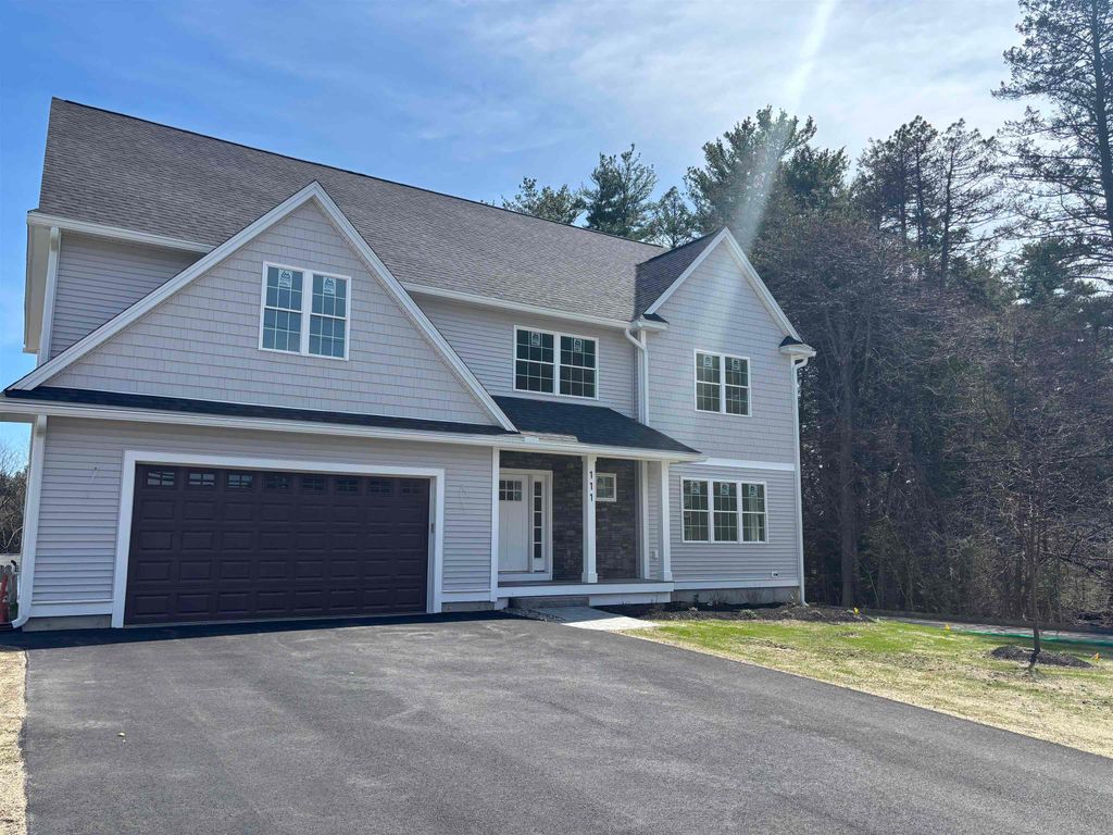 Photo of 111 Concord Street, Nashua, NH 03064 (MLS # 5066161)