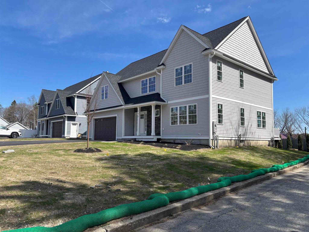 Photo of 111 Concord Street, Nashua, NH 03064 (MLS # 5066161)