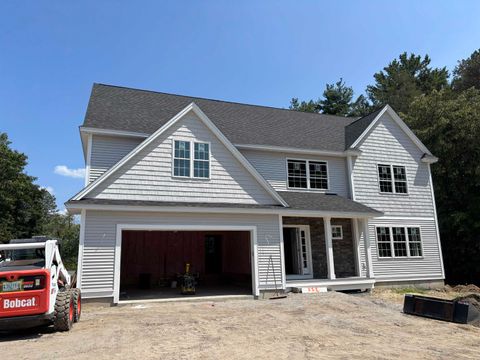 Photo of 111 Concord Street, Nashua, NH 03064 (MLS # 5066161)