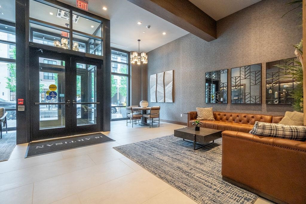 18 Artisan Drive 417