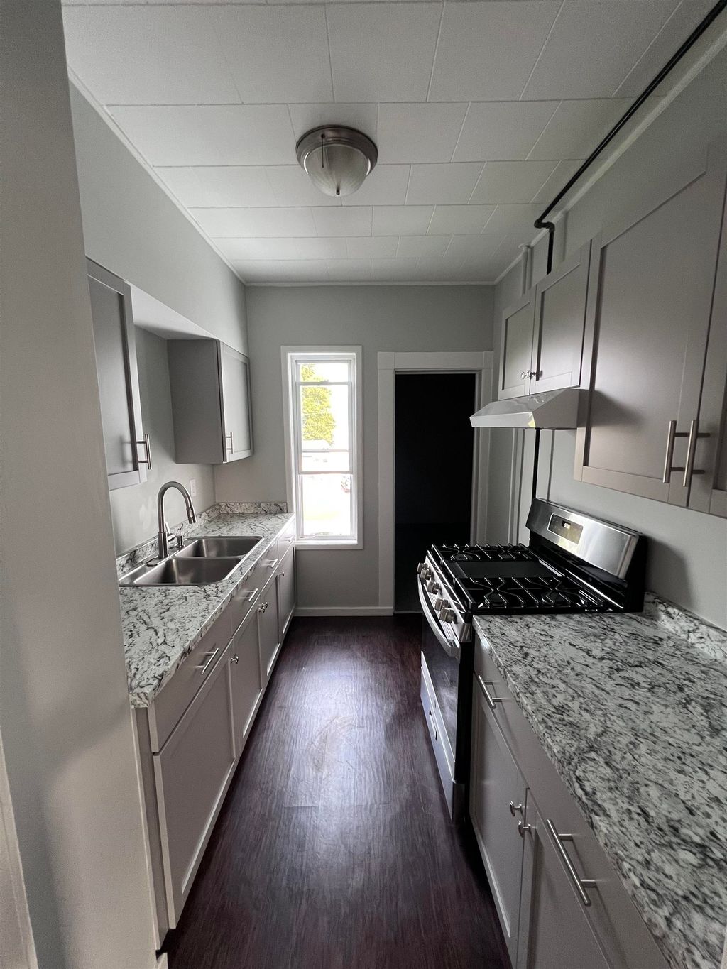 Photo of 118 Riddle Street #2, Manchester, NH 03102 (MLS # 5055266)