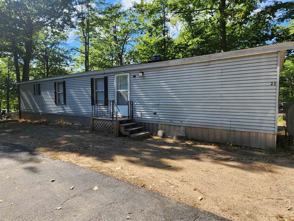 Photo of 9 Sargent Place #23, Gilford, NH 03249 (MLS # 5058895)