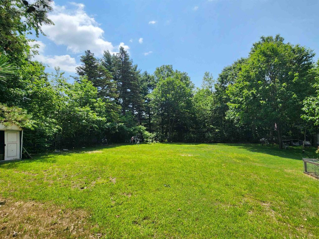 Photo of 7375 Lucille Street, Manchester, NH 03103 (MLS # 5033680)