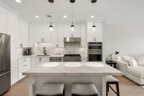 18 Artisan Drive 512 Salem NH 03079