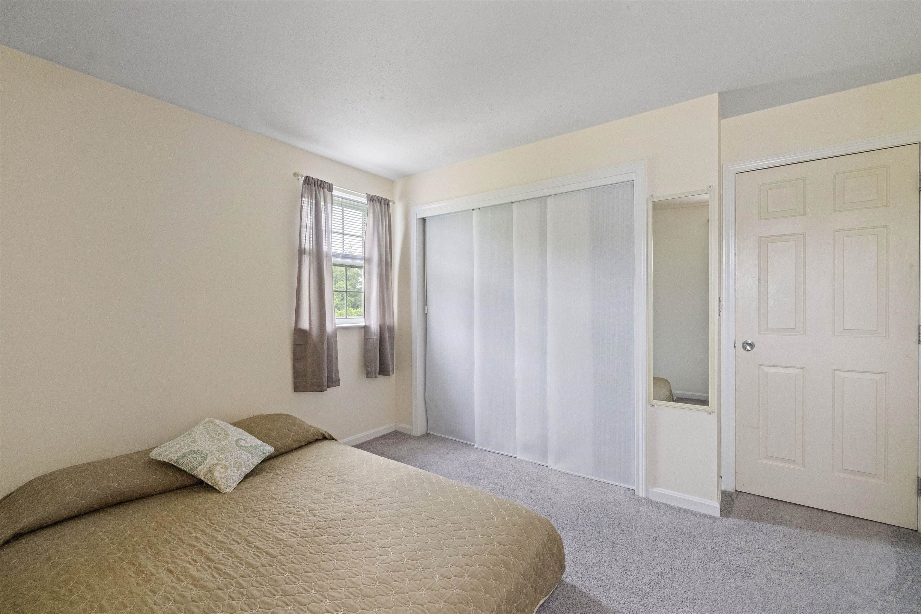 Goffstown, New Hampshire 03045, United States, 2 Bedrooms Bedrooms, ,2 BathroomsBathrooms,Residential,Pending,153856