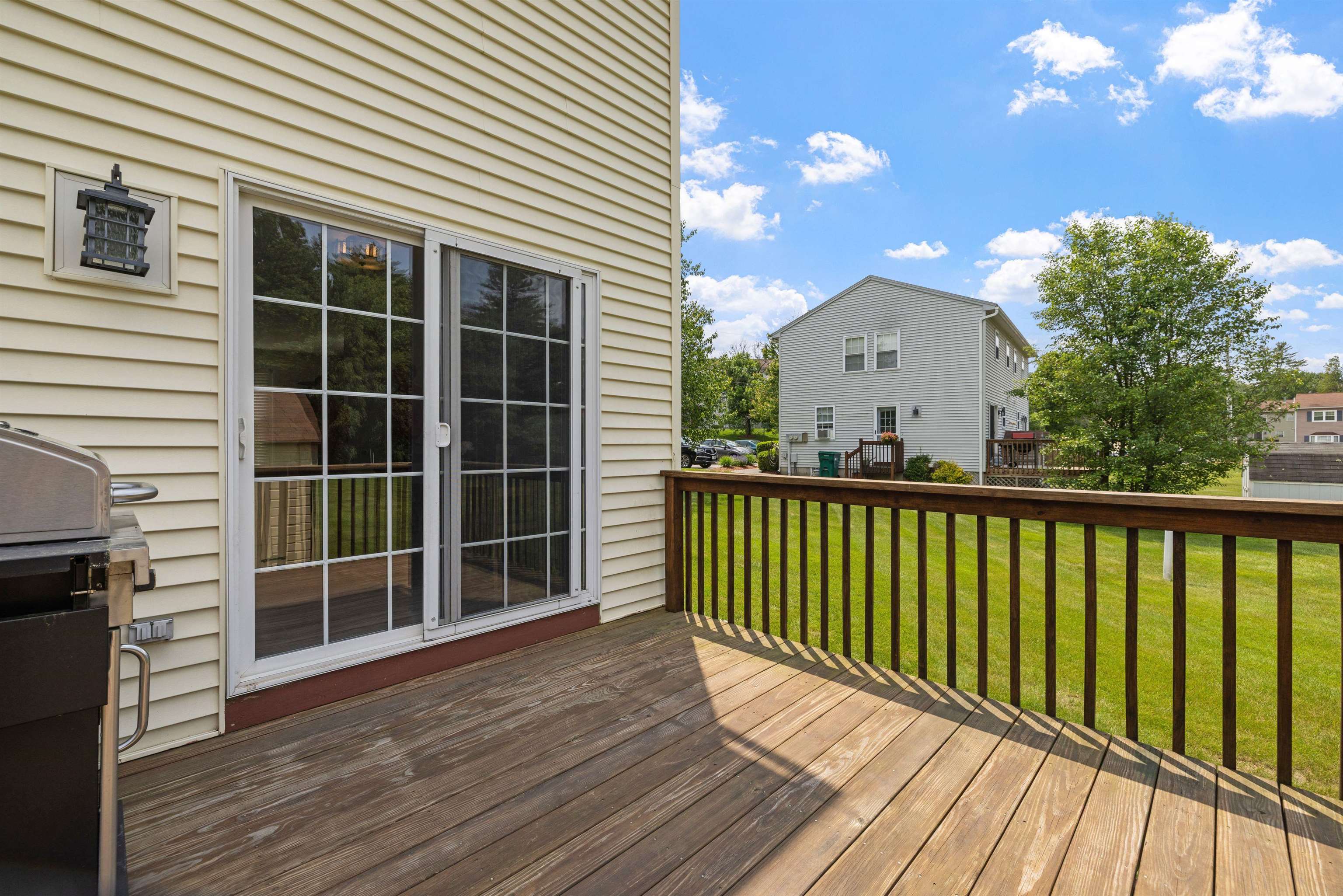 Goffstown, New Hampshire 03045, United States, 2 Bedrooms Bedrooms, ,2 BathroomsBathrooms,Residential,Pending,153856