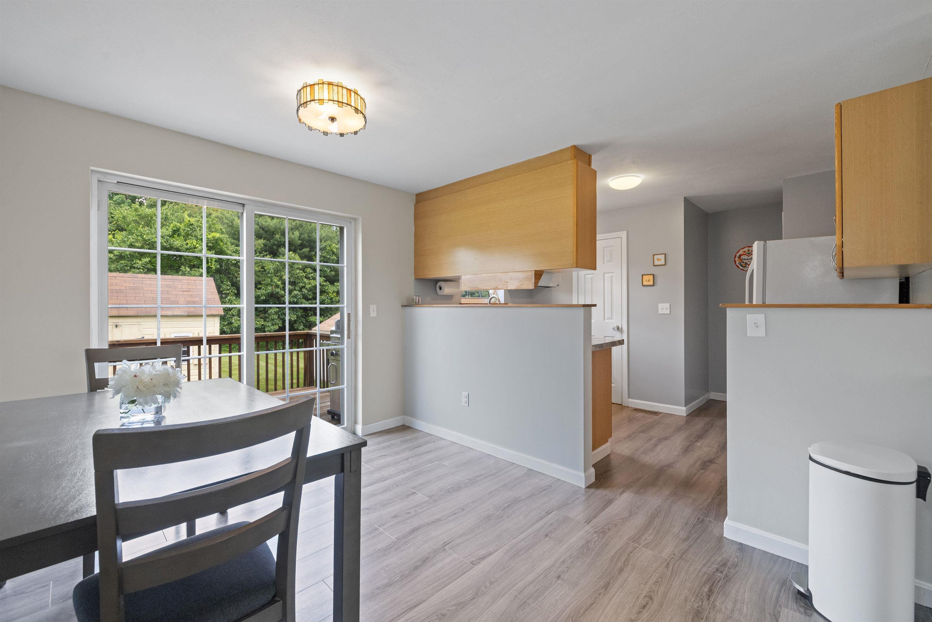 Goffstown, New Hampshire 03045, United States, 2 Bedrooms Bedrooms, ,2 BathroomsBathrooms,Residential,Pending,153856