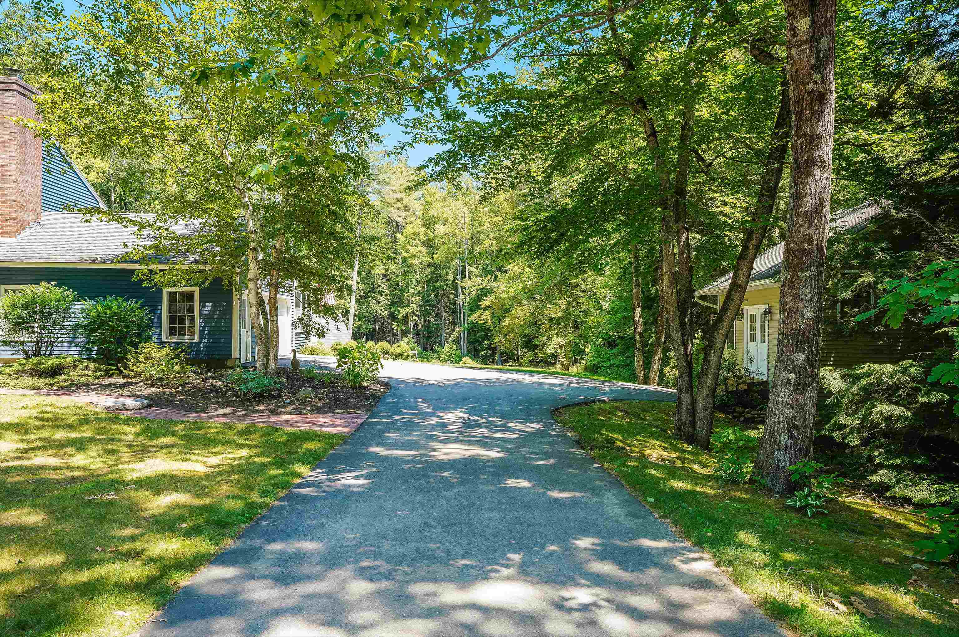 8 Essex Drive