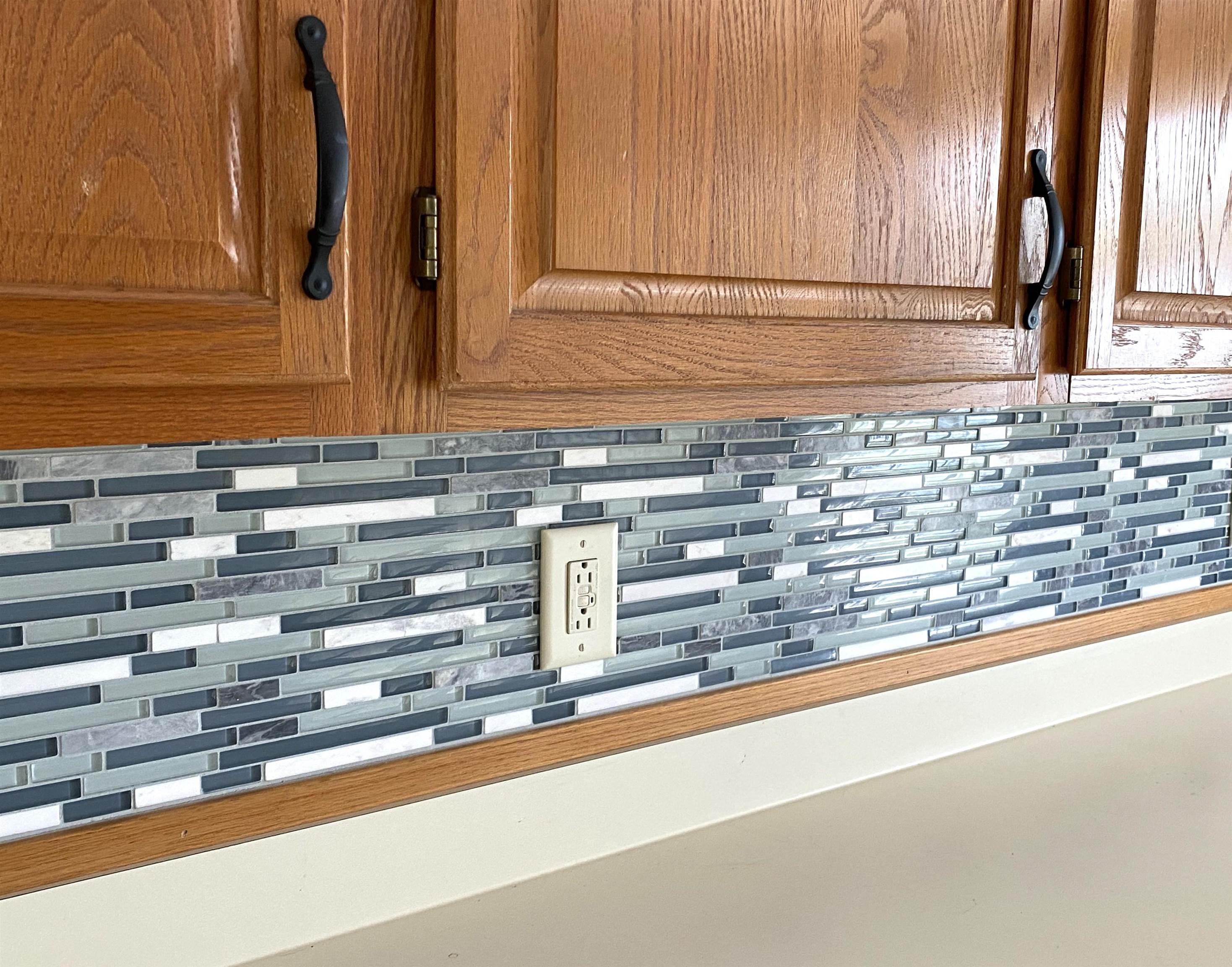 Middlebury, Vermont 05753, United States, 2 Bedrooms Bedrooms, ,1 BathroomBathrooms,Residential,Pending,201146