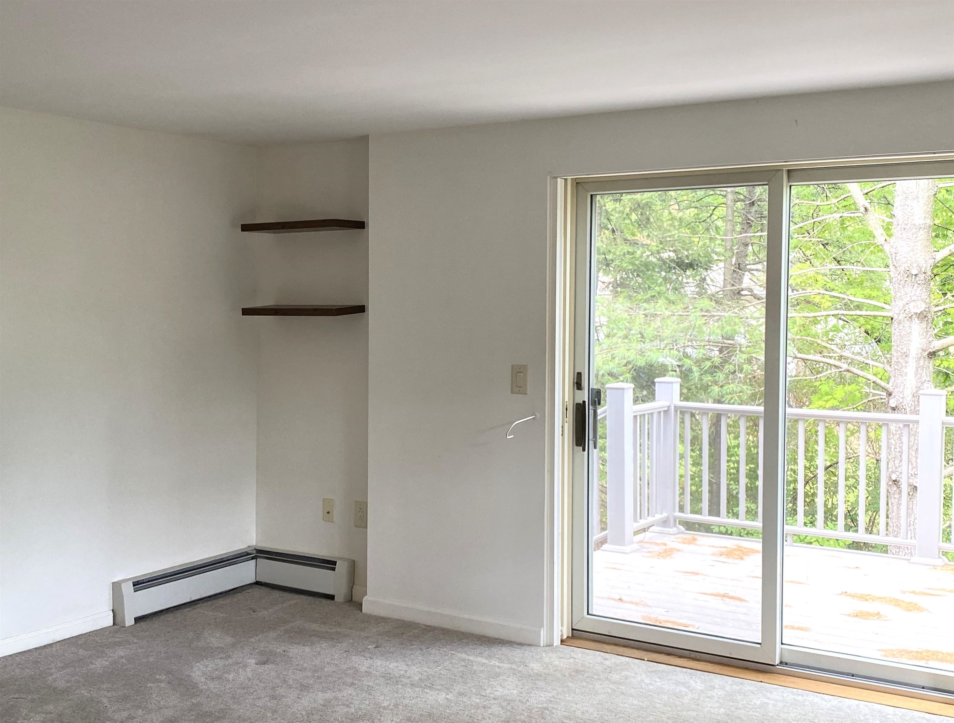 Middlebury, Vermont 05753, United States, 2 Bedrooms Bedrooms, ,1 BathroomBathrooms,Residential,Pending,201146