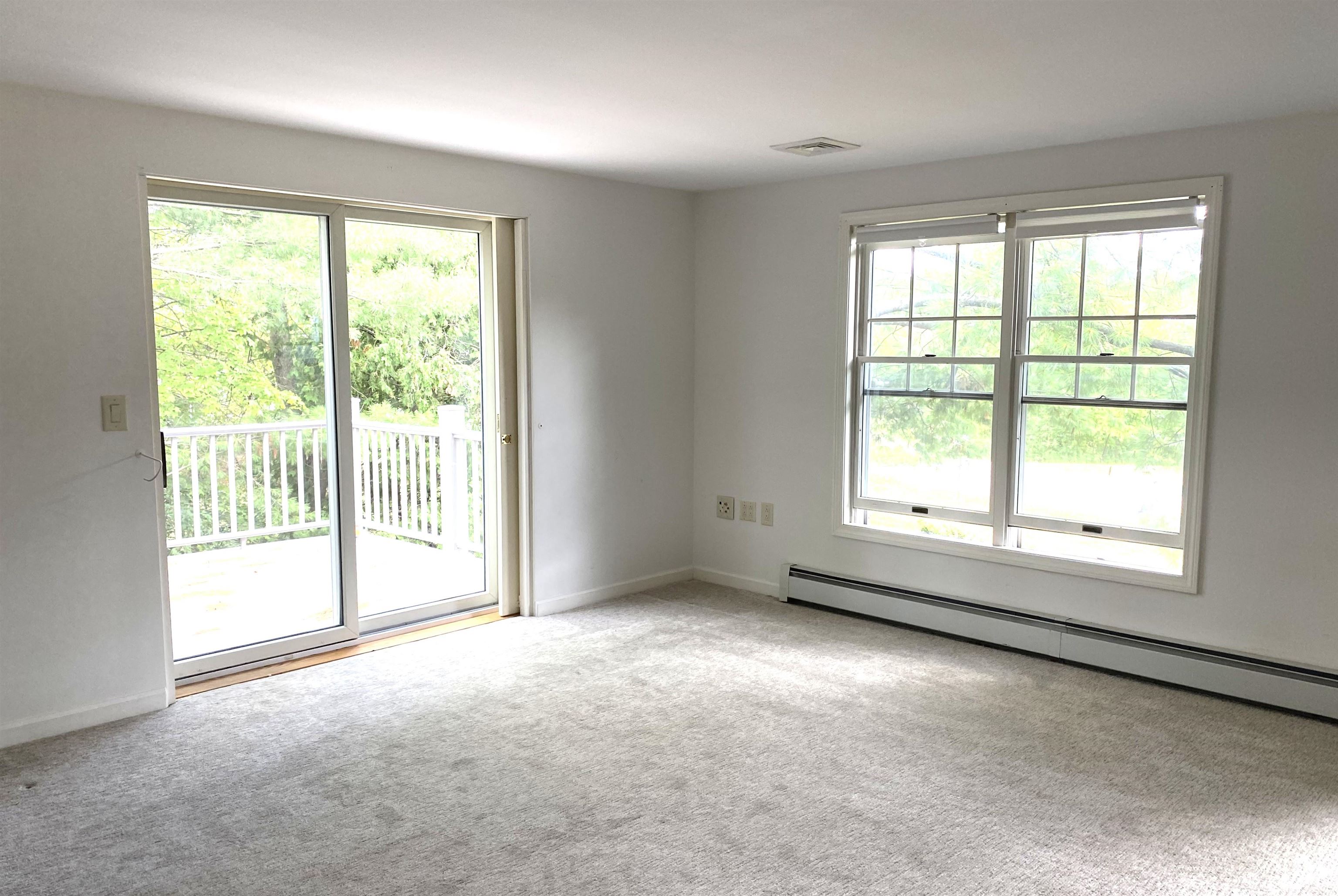 Middlebury, Vermont 05753, United States, 2 Bedrooms Bedrooms, ,1 BathroomBathrooms,Residential,Pending,201146