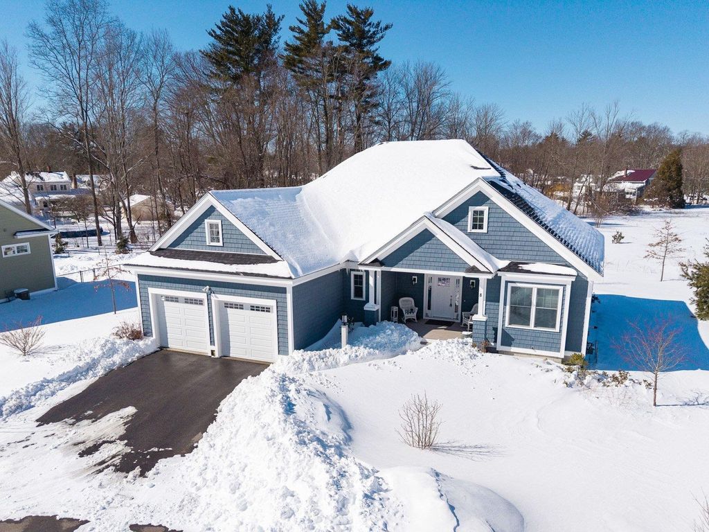 Photo of 8 Thistle Way, Exeter, NH 03833 (MLS # 5077634)