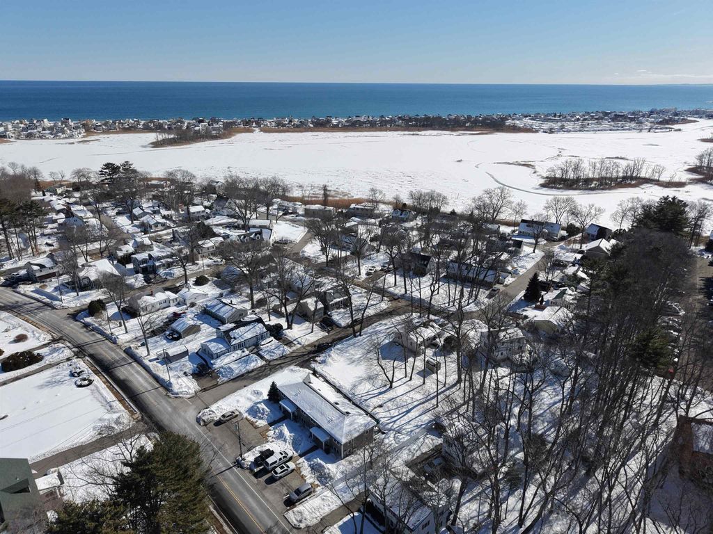 Photo of 415 High Street #3, Hampton, NH 03842 (MLS # 5077450)