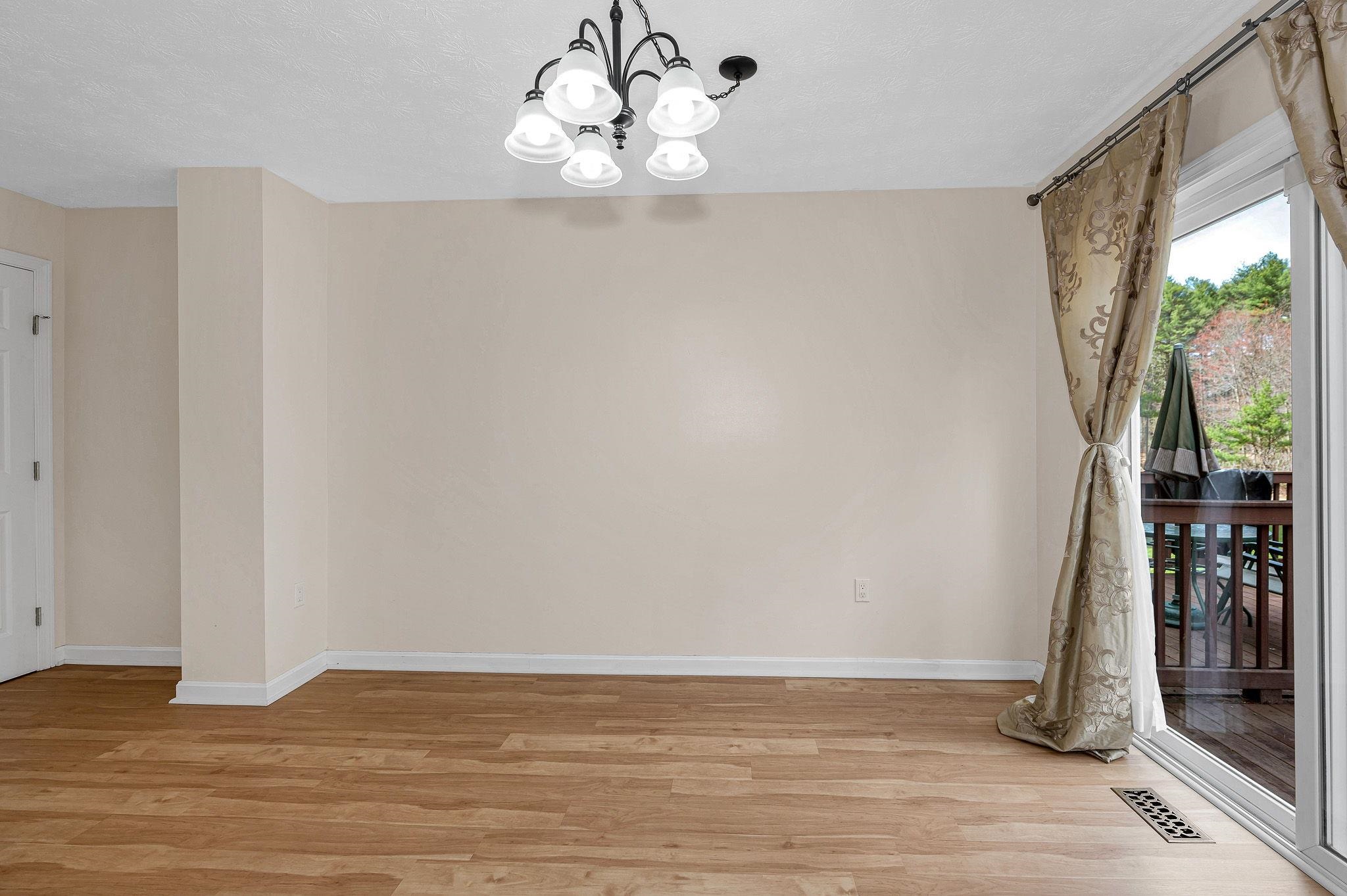 64 Cadogan Way