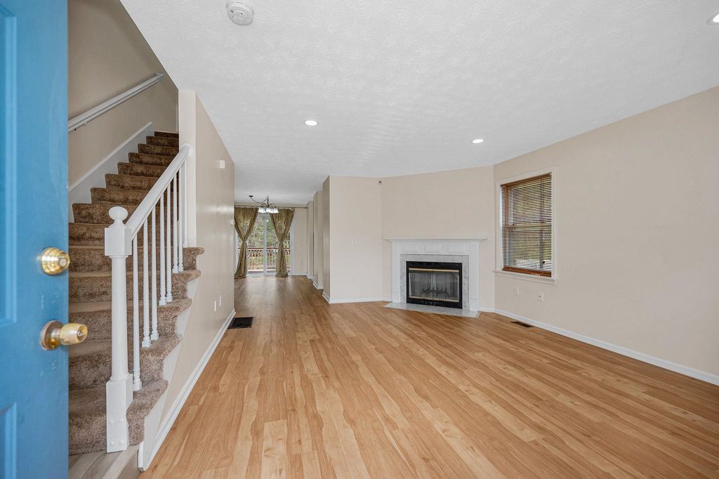 Photo of 64 Cadogan Way, Nashua, NH 03062 (MLS # 5085791)