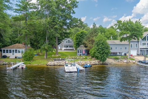 Photo of 4 W Shore Drive, Sandown, NH 03873 (MLS # 5032024)