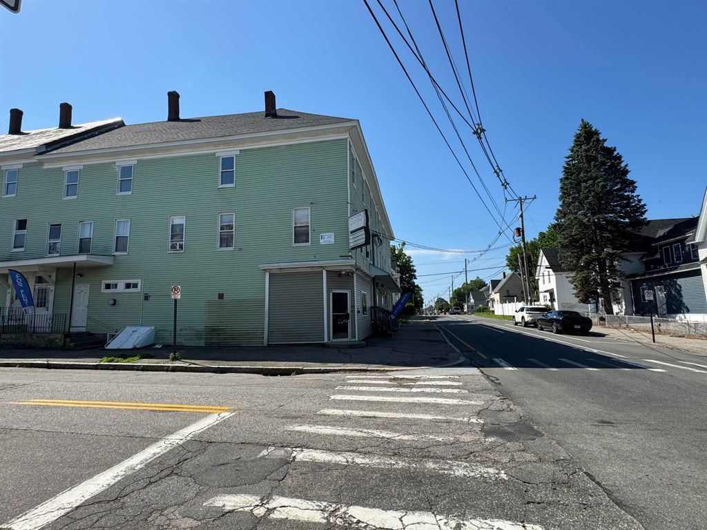 Photo of 659 Chestnut Street, Manchester, NH 03104 (MLS # 5048721)