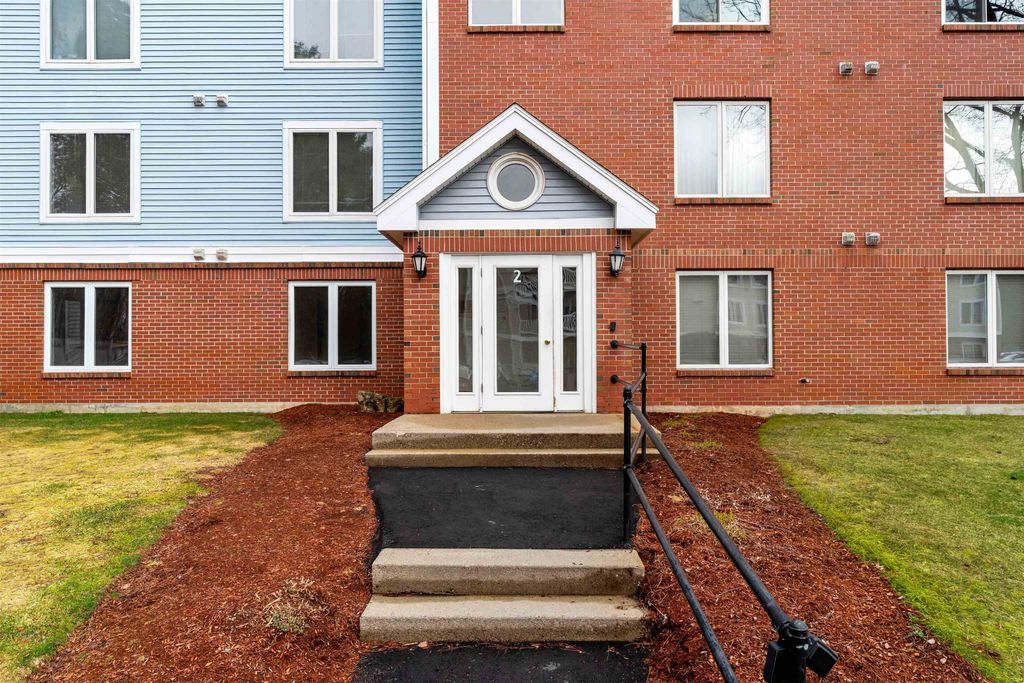 Photo of 2 Timberwood Drive #306, Goffstown, NH 03045 (MLS # 5082427)