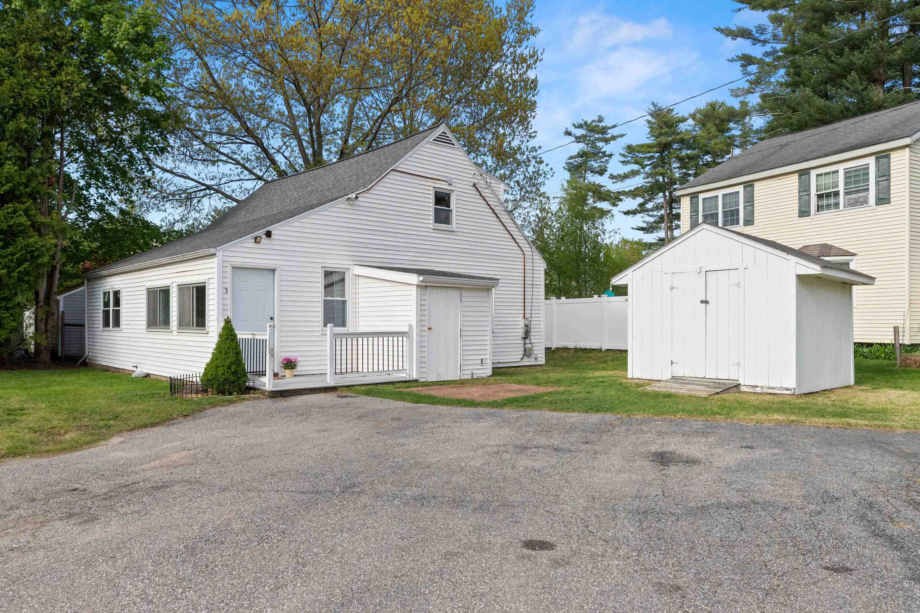 5 Field Avenue
