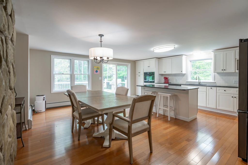 Photo of 27 Pierce Lane, Hollis, NH 03049 (MLS # 5089261)