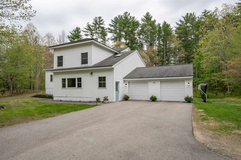 Photo of 27 Pierce Lane, Hollis, NH 03049 (MLS # 5089261)